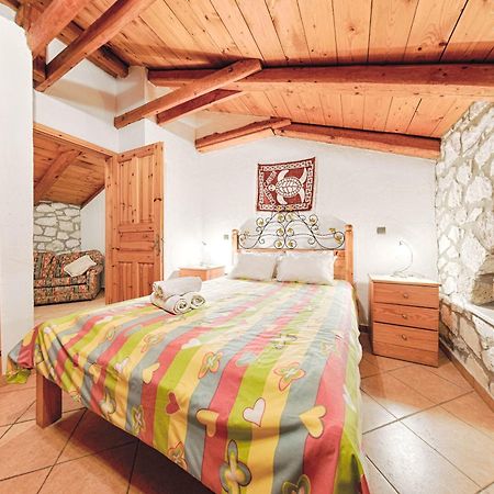 Joanna'S Stone Villas Vasilikí Chambre photo