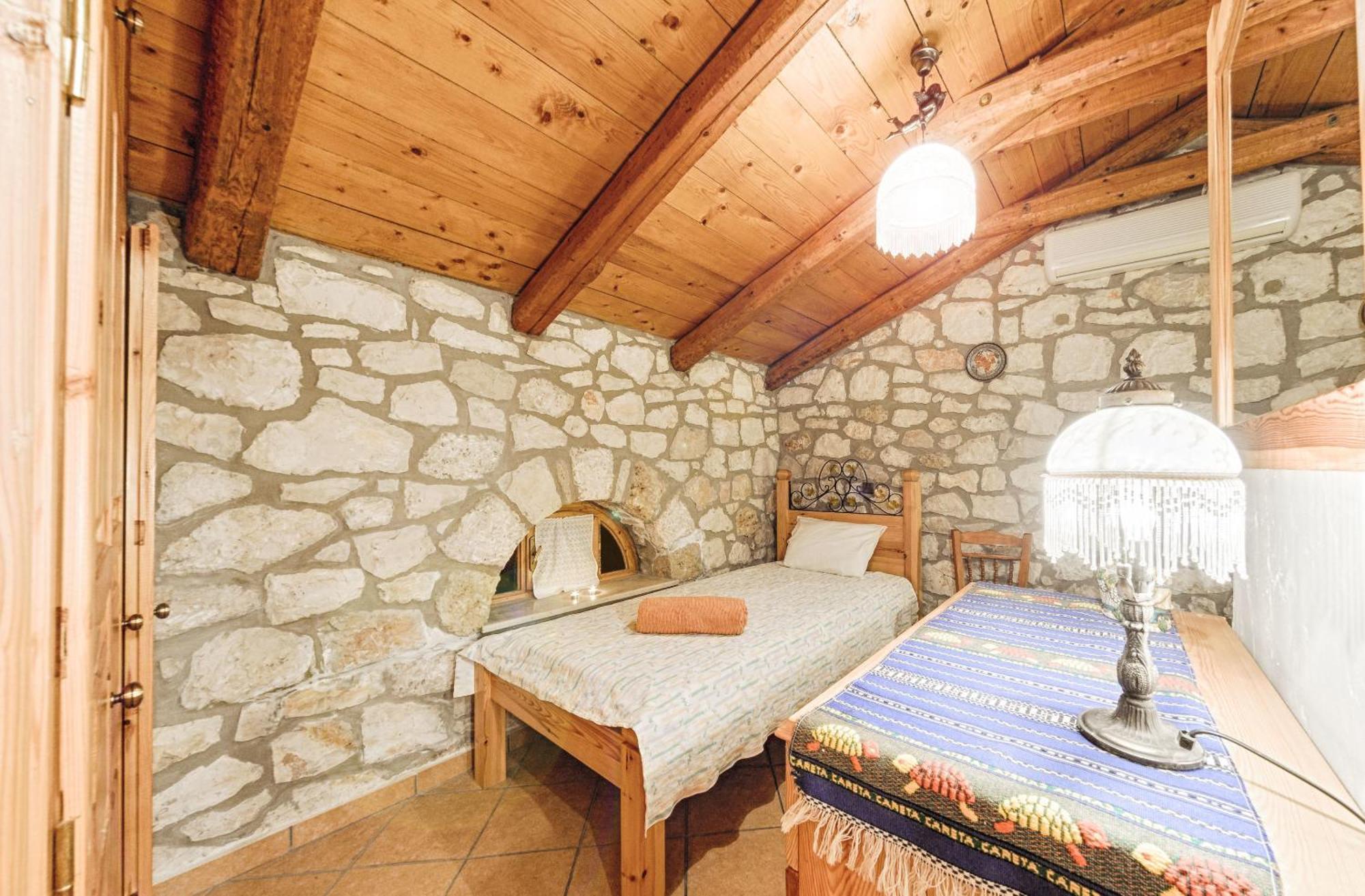 Joanna'S Stone Villas Vasilikí Chambre photo